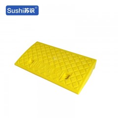 苏识 XJZ094 路斜坡塑料台阶垫门槛三角便携式阶梯 13CM高度黄色 1410287
